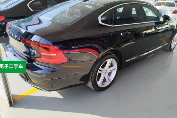 Used Volvo S90 2019 T5 Zhiyi Edition
