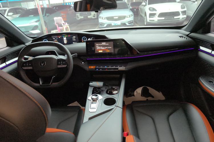 Used Changan UNI-V 2023 1.5T Prestige Model
