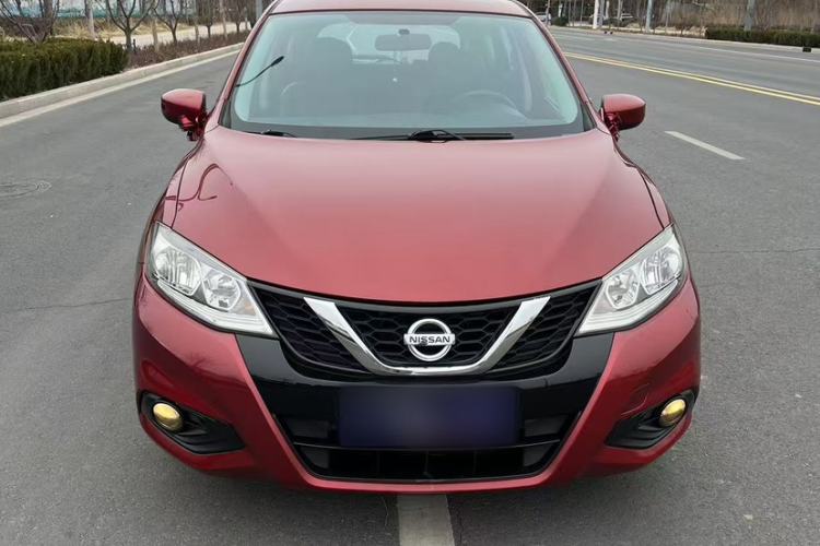 Used Nissan Tiida 2016 1.6L CVT Cool Dynamic Edition
