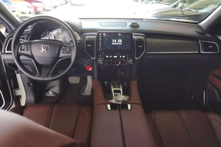 Used Honda UR-V 2020 370TURBO Two-Wheel Drive Luxury Edition
