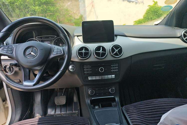 Used Mercedes-Benz B-Class 2017 B 200 Sport Edition