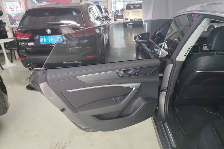 Used Audi A7L 2022 45 TFSI S-line Dream-Building Edition
