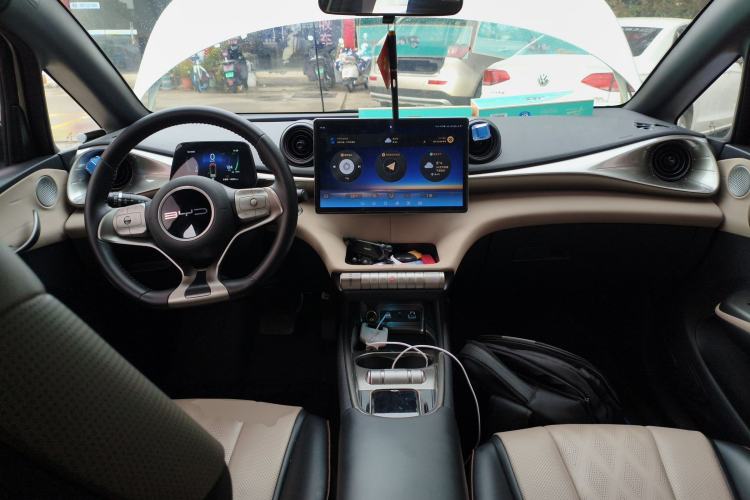 Used BYD Dolphin 2024 Honor Edition 420km Fashion Version
