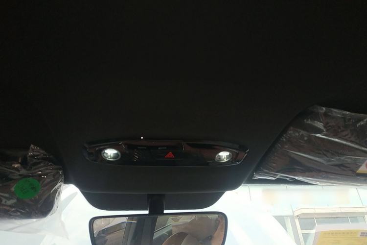 Used  L6 2025 EM-i 60km Launch Edition
