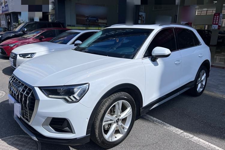 Used Audi Q3 2022 35 TFSI Fashionable and Elegant Model
