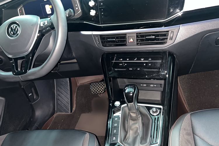 Used Volkswagen Tayron 2021 330TSI Two-Wheel Drive Luxury Smart Connectivity Version