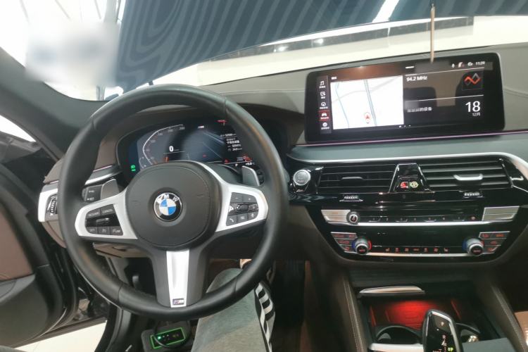 Used BMW 5 Series 2022 Restyled 530Li Leading Edition M Sport Package
