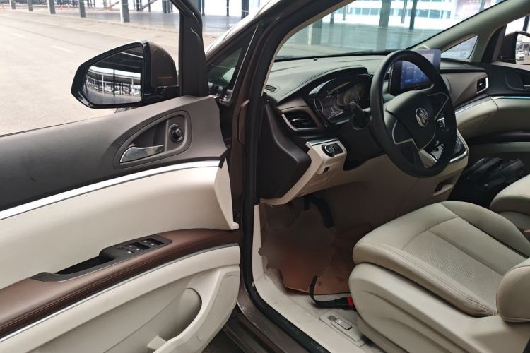 Used Buick GL8 2021 Land Cruiser Executive Class 652T Comfort Model
