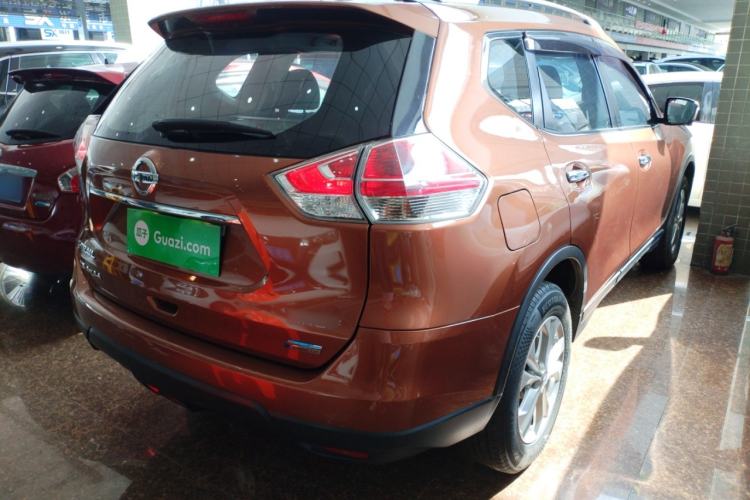 Used Nissan X-Trail 2014 2.5L CVT Luxury Edition 4WD
