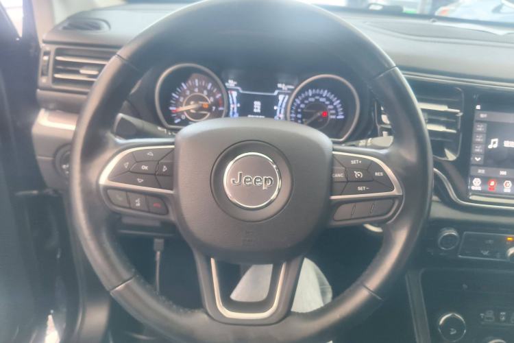 Used  Grand Commander 2018 2.0T Four-Wheel Drive Enjoyment Edition China VI
