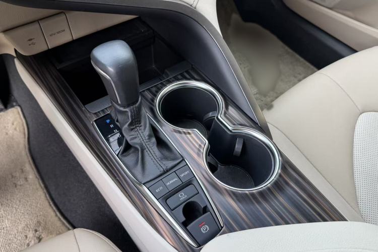 Used Toyota Camry 2019 Revised Version 2.5G Luxury Edition