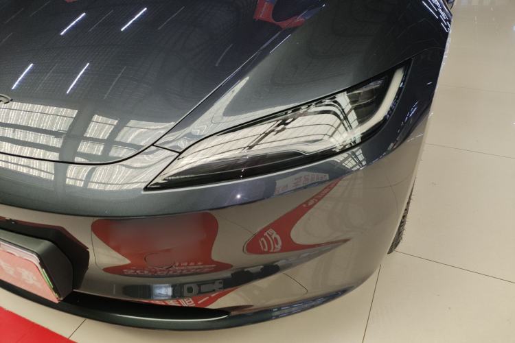 Used Tesla Model 3 2023 Rear-Wheel-Drive Version
