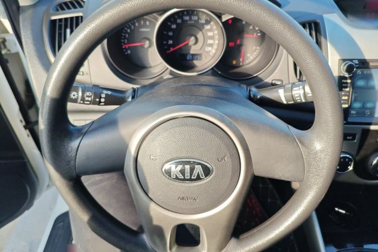 Used Kia Forte 2014 1.6L MT GL
