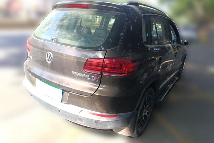 Used Volkswagen Tiguan 2015 1.8TSI Automatic All-Wheel-Drive Luxury Model
