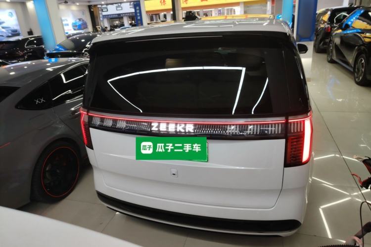 Used Zeekr 009 2022 WE Edition
