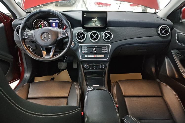 Used Mercedes-Benz GLA 2017 GLA 200 Fashion Model