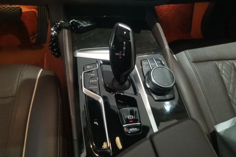 Used BMW 5 Series 2021 525Li M Sport Package