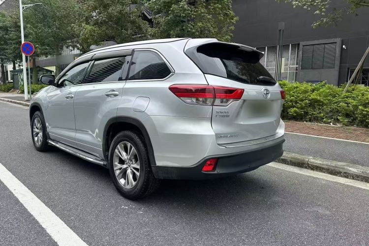 Used Toyota Highlander 2018 2.0T Two-Wheel Drive Elite Version 5 Seats China VI Standard
