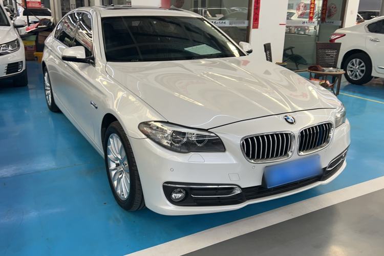 Used BMW 5 Series 2014 525Li Luxury Design Package
