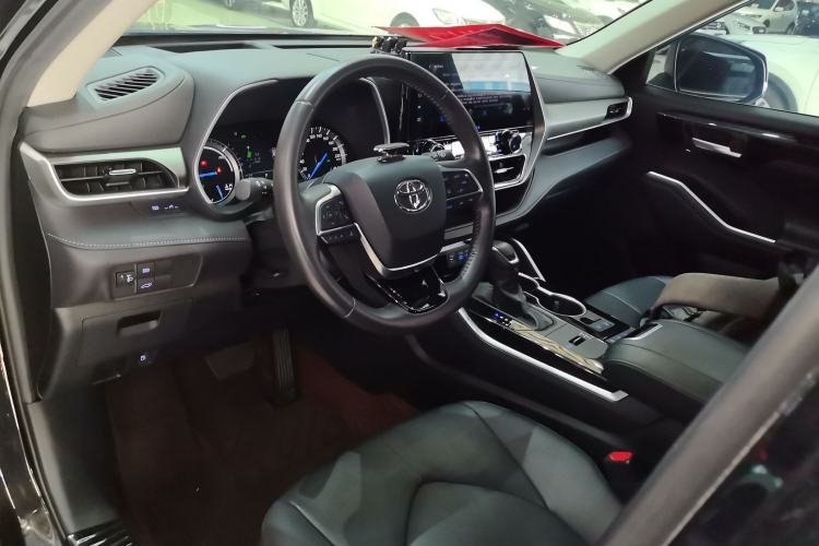 Used Toyota Highlander 2022 Dual-Engine 2.5L Four-Wheel Drive Prestige Version 7 Seats
