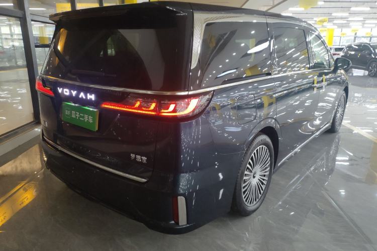 Used VOYAH Dream 2025 PHEV Four-Wheel-Drive Flagship Kunpeng Edition
