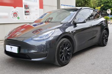 Used Tesla Model Y 2024 Long-Range All-Wheel-Drive Version