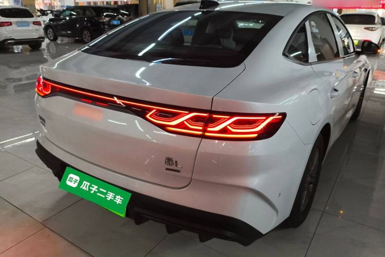 Used BYD Qin L 2025 DM-i Smart Drive 80KM Leading Model
