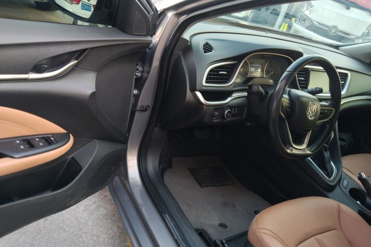 Used Buick GT 2018 18T Automatic Flagship Model
