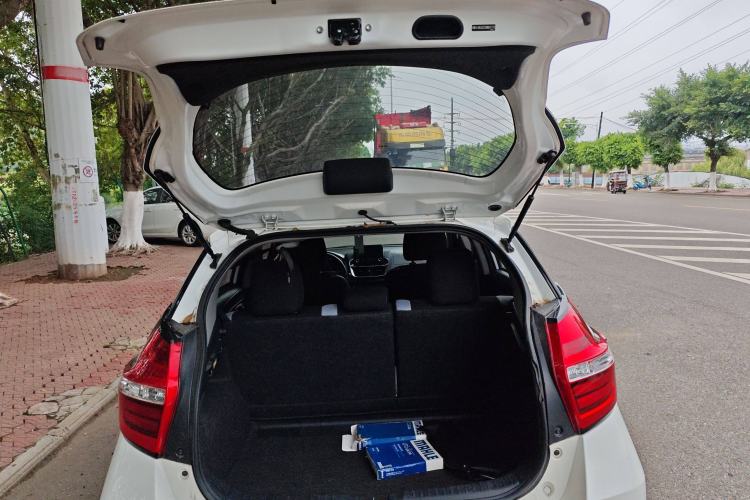 Used Toyota YARiS L 2021 1.5L CVT Leading Edition
