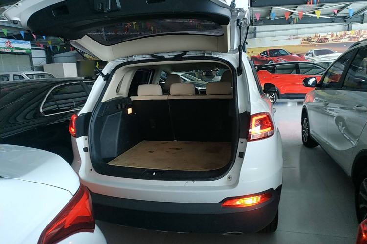 Used Zotye Domy X5 2017 Value Edition 1.6L Manual Comfort Model
