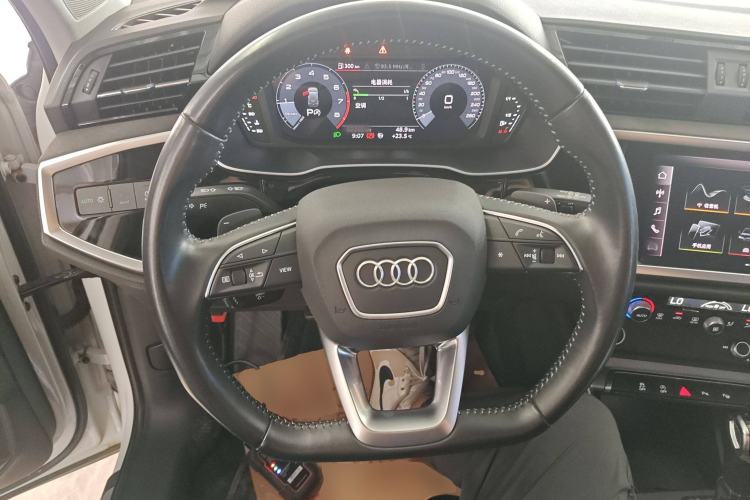 Used Audi Q3 2021 35 TFSI Fashion Dynamic Model
