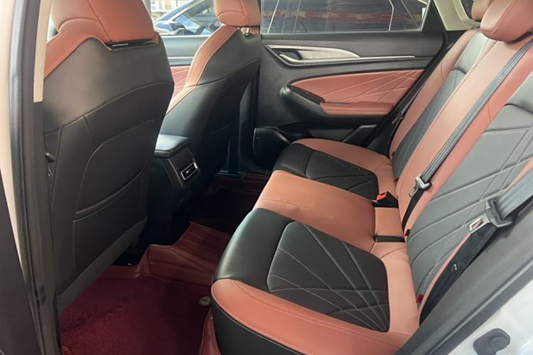 Used Changan Eado 2023 Changan Edition PLUS Blue Whale NE 1.4T GDI DCT Prestige Version
