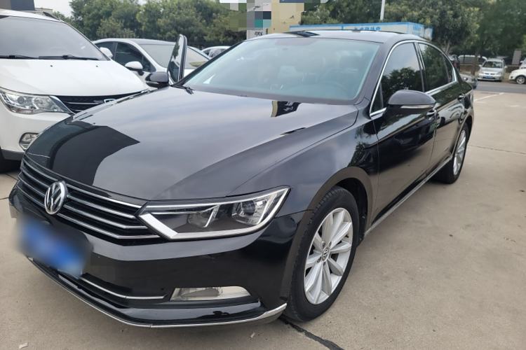 Used Volkswagen Magotan 2018 280TSI DSG Leading Model
