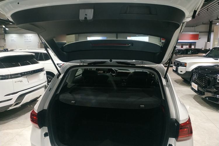 Used Volkswagen Tharu 2022 280TSI Two-Wheel-Drive Luxury Edition