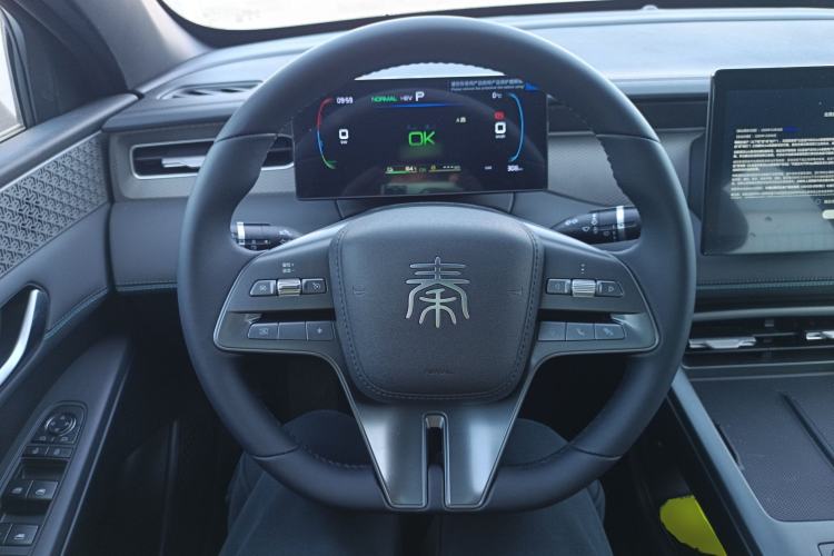 Used BYD Qin PLUS 2025 DM-i Smart Drive 55KM Leading Model
