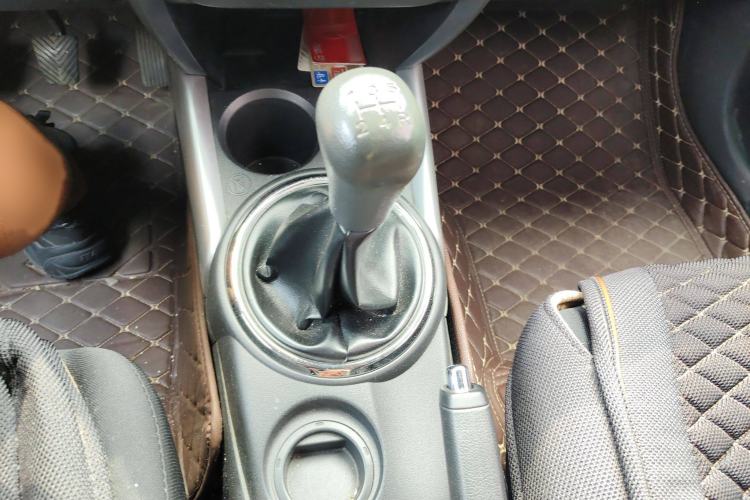 Used Mitsubishi ASX 2016 1.6L Manual Two-Wheel Drive Pioneer Edition
