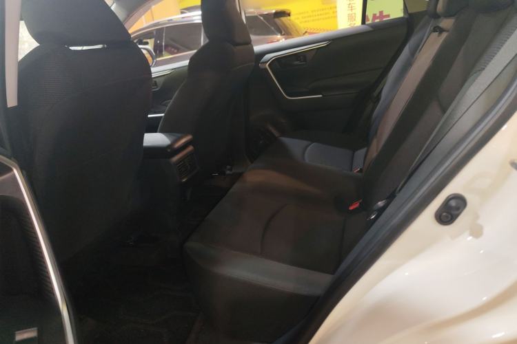 Used Toyota RAV4 2023 2.0L CVT Two-Wheel Drive Urban Edition
