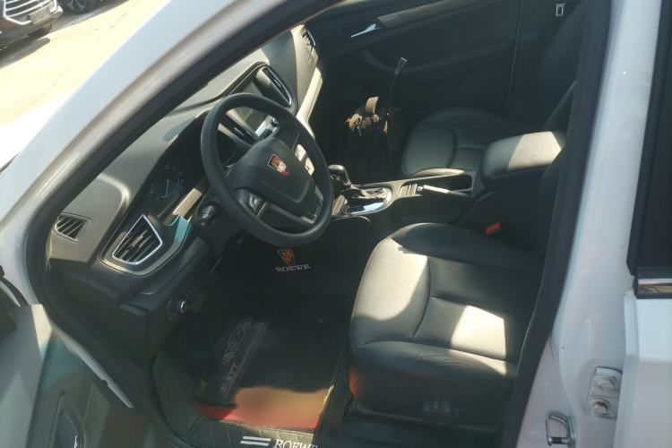 Used Roewe 360 2015 1.5L Automatic Luxury Edition
