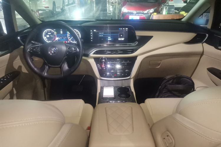 Used Buick GL8 2022 ES Landtrek 653T Luxury Edition