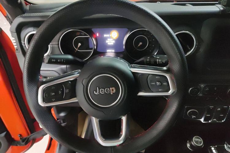 Used  Wrangler 2019 2.0T Sahara Four-Door Version China VI Emission Standard