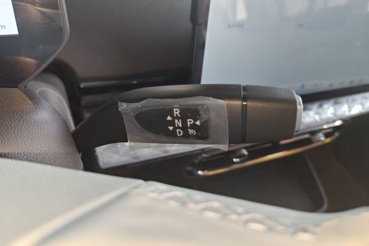 Used  3 2024 Beloved Edition 330km Air+