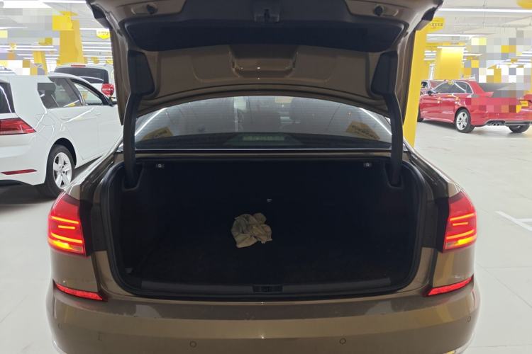 Used Volkswagen Passat 2017 330TSI DSG Luxury Edition
