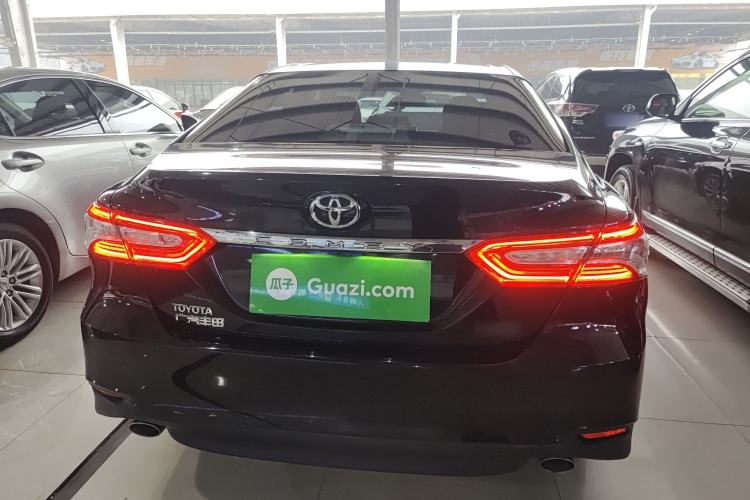 Used Toyota Camry 2018 2.0G Luxury Edition
