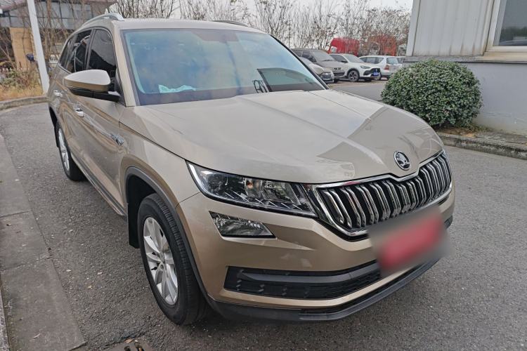 Used Skoda Kodiaq 2018 Facelifted TSI330 5-Seater Two-Wheel-Drive Comfort Edition
