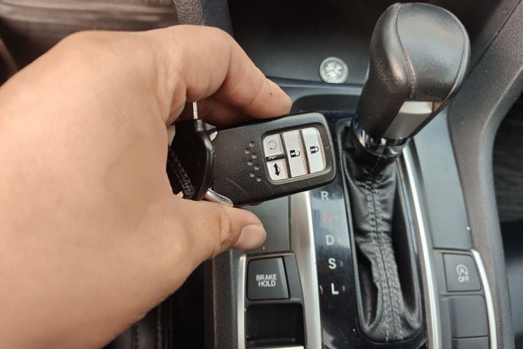 Used Honda Civic 2016 220TURBO CVT Luxury Edition
