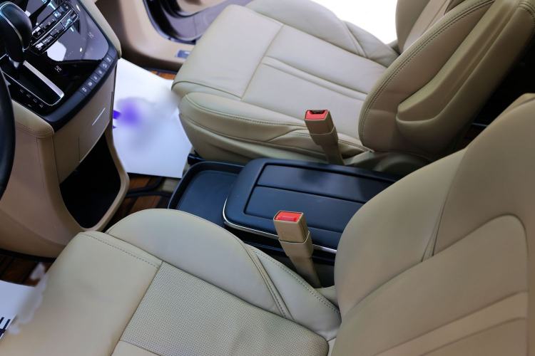 Used Buick GL8 2018 ES 28T Flagship Model China VI Standard
