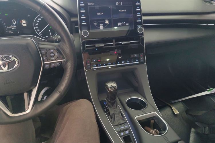 Used Toyota Avalon 2019 Dual-Engine 2.5L XLE Prestige Version China VI Standard