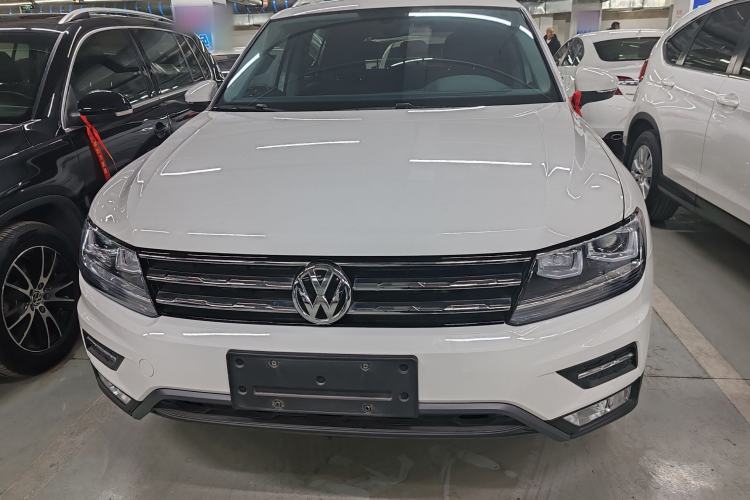 Used Volkswagen Tiguan L 2017 330TSI Automatic Two-Wheel Drive Luxury Edition
