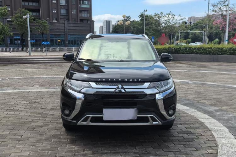 Used Mitsubishi Outlander 2019 2.0L Two-Wheel Drive Comfort Edition 5 Seats China VI Standard
