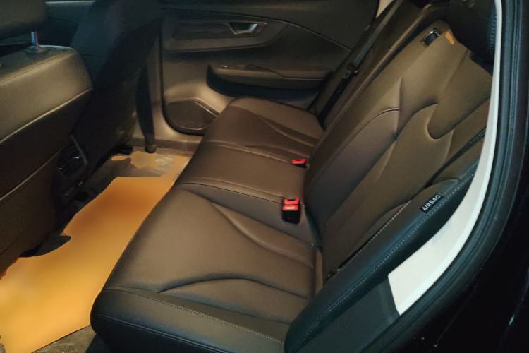 Used Hongqi E-QM5 2022 431 km Charge & Enjoy Edition